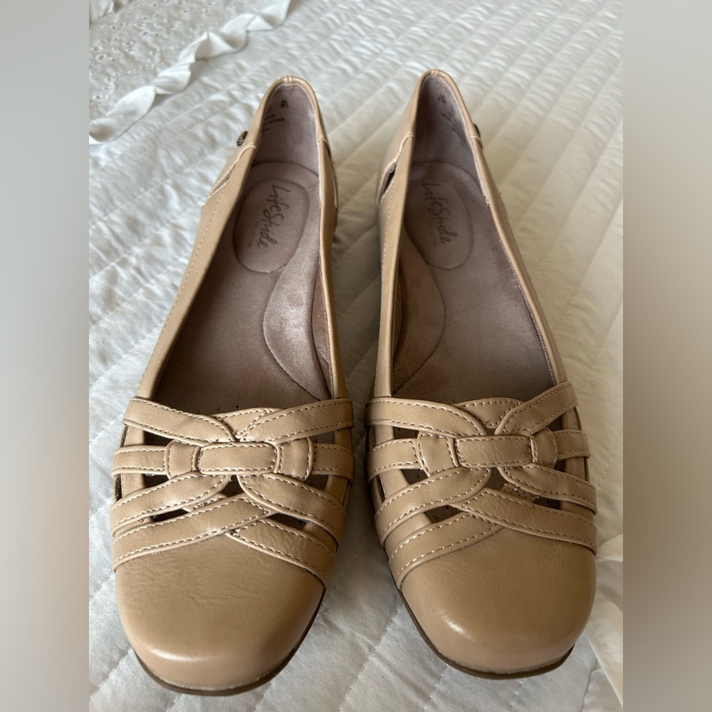 Life Stride Tan Flats with Rounded Toe and Decorative Bow